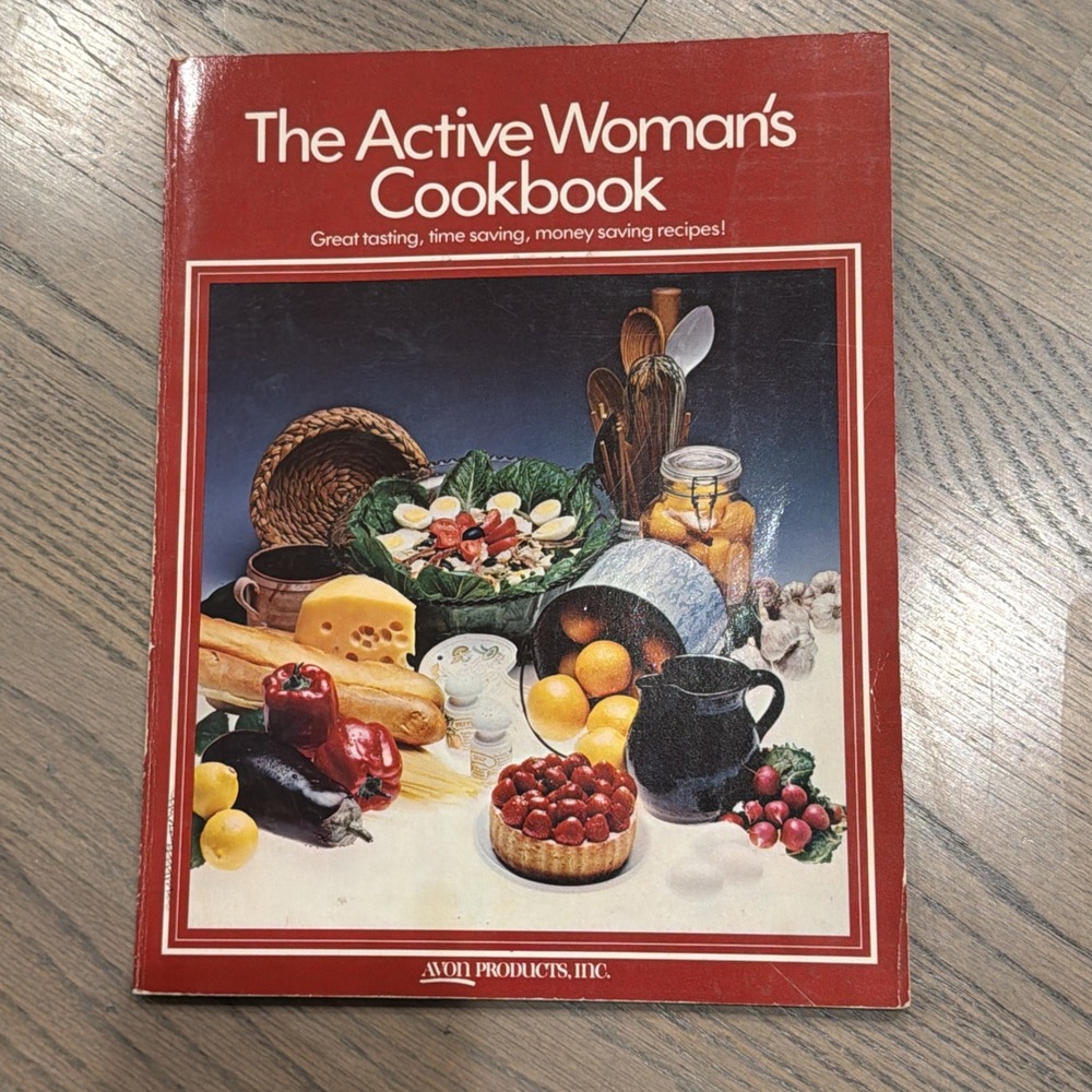 Avon Products, The Active Woman's Cookbook (80 Page Paperback), 1980; (EUC)